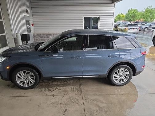 2025 Lincoln Corsair Premiere
