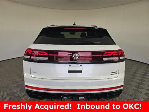 2024 Volkswagen Atlas Cross Sport 2.0T SEL Premium R-Line