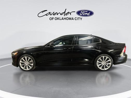 2021 Volvo S60 T5 Momentum