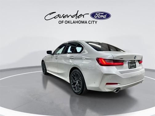 2025 BMW 330 i xDrive