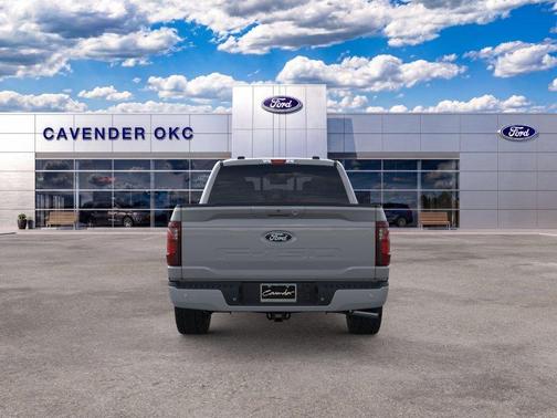 Avalanche 2026 Ford F-150 XLT