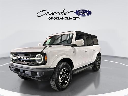 2023 Ford Bronco Outer Banks