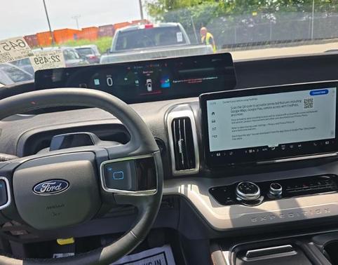 Agate Black Metallic 2025 Ford Expedition Active