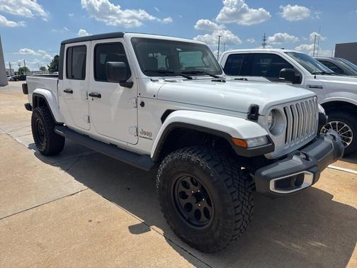 2022 Jeep Gladiator Overland