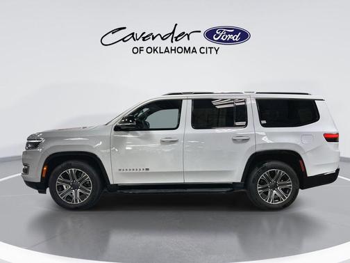 Bright White Clearcoat 2024 Jeep Wagoneer Series II