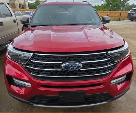 Rapid Red Metallic Tinted Clearcoat 2020 Ford Explorer XLT