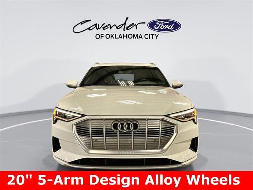 2019 Audi e-tron quattro Premium Plus