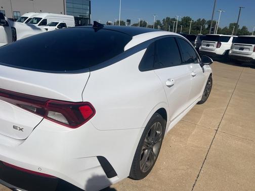 2021 Kia K5 EX