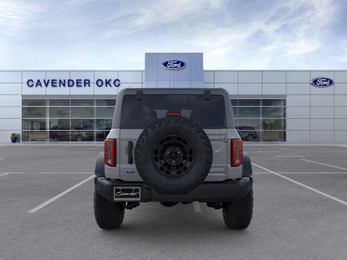 Avalanche 2026 Ford Bronco Outer Banks