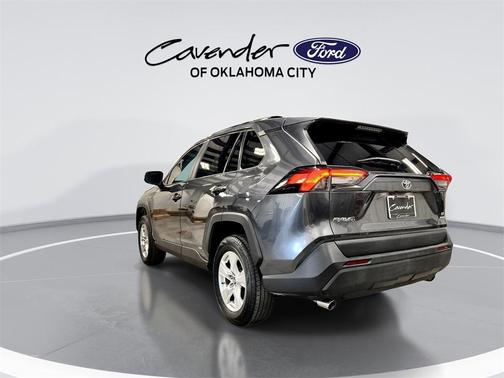 2020 Toyota RAV4 Hybrid LE