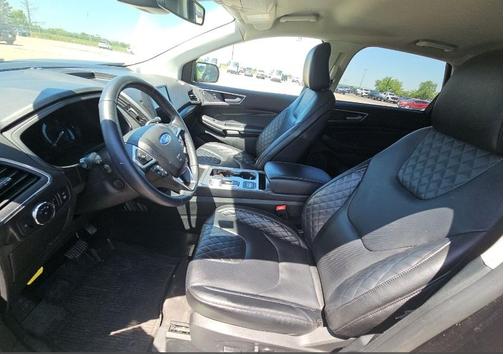 Agate Black Metallic 2023 Ford Edge Titanium