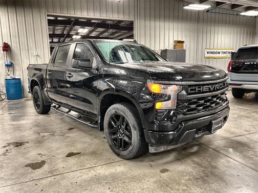 2022 Chevrolet Silverado 1500 Custom