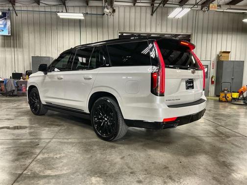 2023 Cadillac Escalade Sport