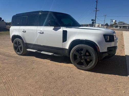 2023 Land Rover Defender 110 X-Dynamic SE