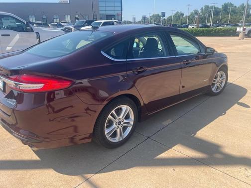 2018 Ford Fusion Hybrid SE