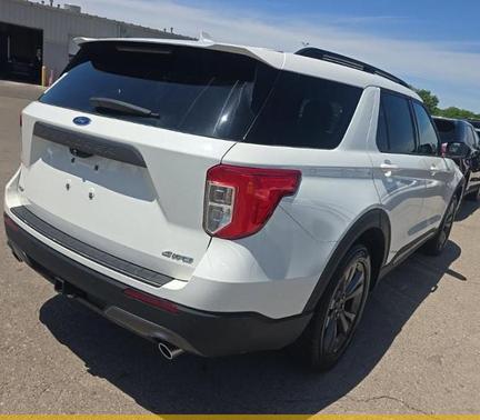 Star White 2023 Ford Explorer XLT