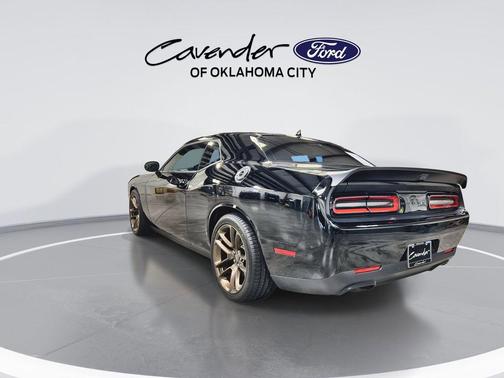 Pitch Black Clearcoat 2022 Dodge Challenger SRT Hellcat