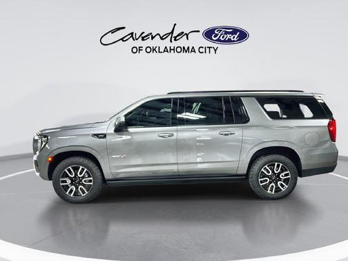 Sterling 2023 GMC Yukon XL AT4