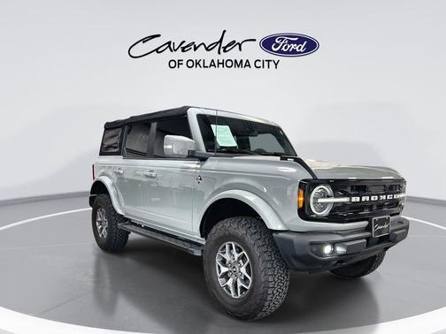 Cactus Green / Gray 2022 Ford Bronco Outer Banks