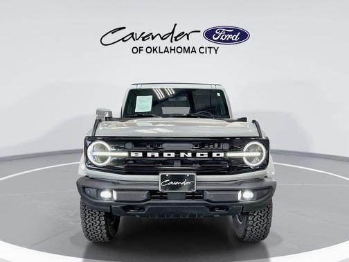 Cactus Green / Gray 2022 Ford Bronco Outer Banks