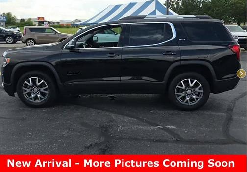 2023 GMC Acadia SLT