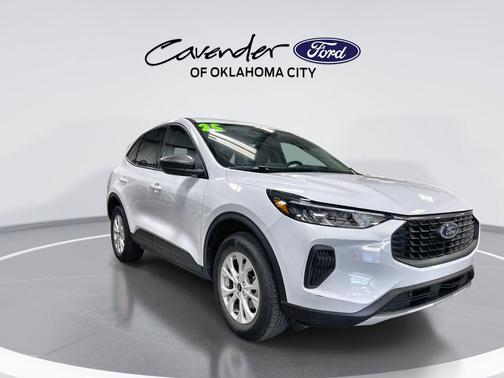 Oxford White 2025 Ford Escape Active