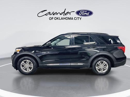 Agate Black Metallic 2023 Ford Explorer XLT
