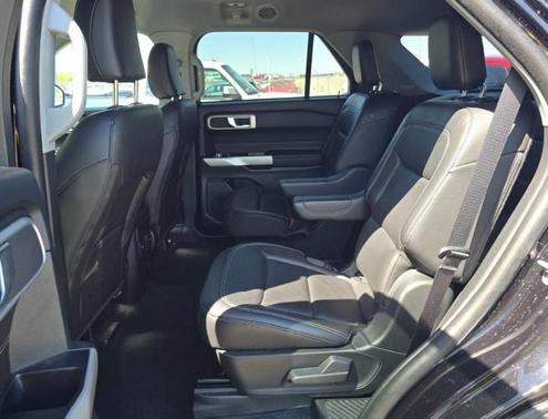 Agate Black Metallic 2023 Ford Explorer XLT