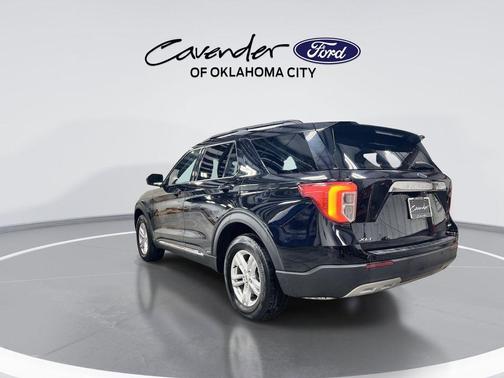 Agate Black Metallic 2023 Ford Explorer XLT