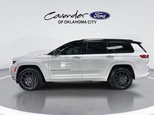 Bright White Clearcoat 2024 Jeep Grand Cherokee L Summit