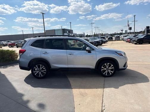 Ice Silver Metallic 2023 Subaru Forester Limited