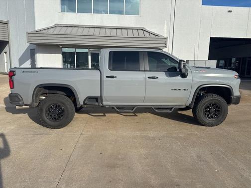 2024 Chevrolet Silverado 2500 ZR2