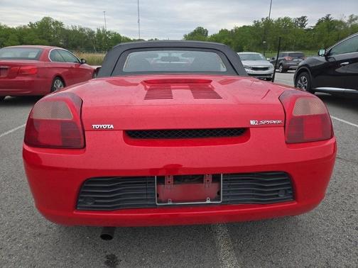 2001 Toyota MR2 Base (M5)
