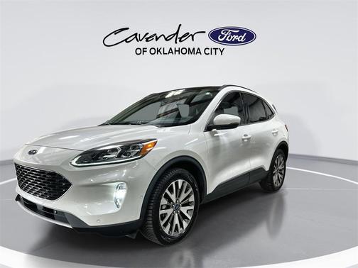 2020 Ford Escape Titanium Hybrid