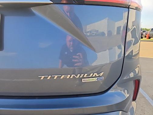 2019 Ford Edge Titanium