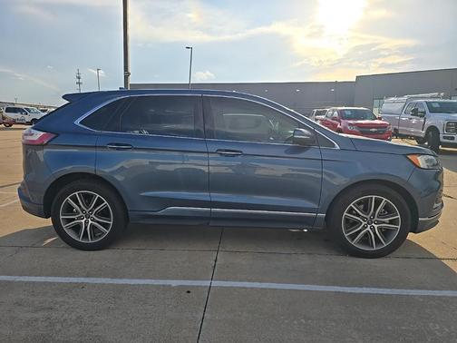 2019 Ford Edge Titanium