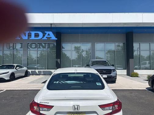 Platinum White Pearl 2019 Honda Accord Sport 2.0T