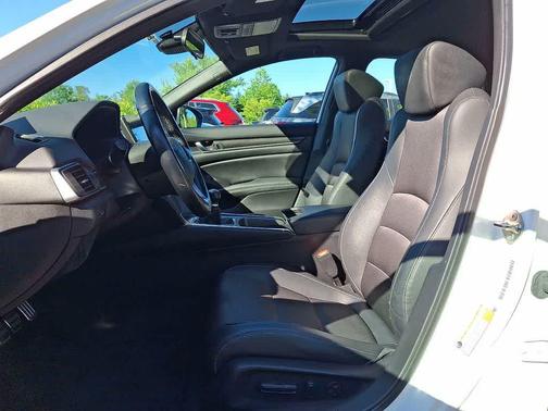 Platinum White Pearl 2019 Honda Accord Sport 2.0T