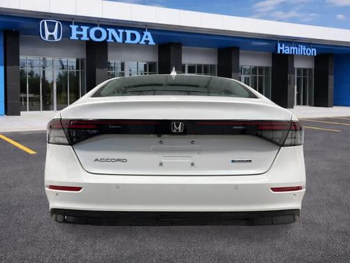 Platinum White Pearl 2026 Honda Accord Hybrid EX-L