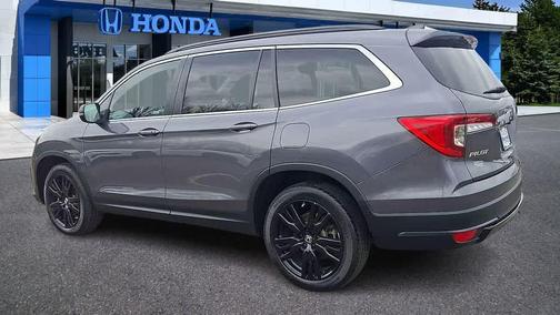 Modern Steel Metallic 2021 Honda Pilot AWD Special Edition
