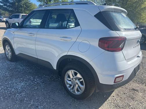 Ceramic White 2020 Hyundai VENUE SEL