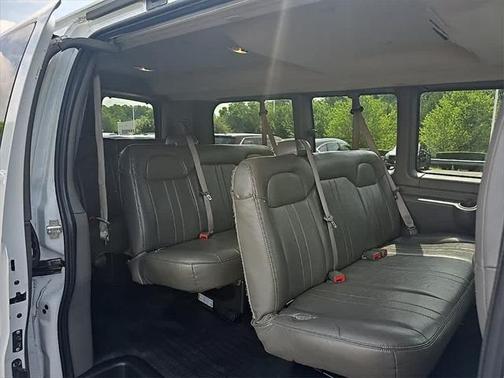 2023 Chevrolet Express 3500 RWD 3500 Regular Wheelbase LS
