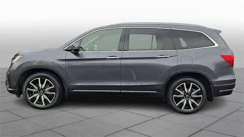 2022 Honda Pilot Touring 8-Passenger