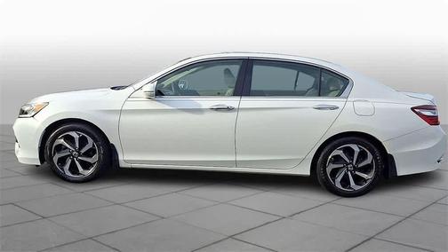 2017 Honda Accord EX-L w/Navigation & Honda Sensing