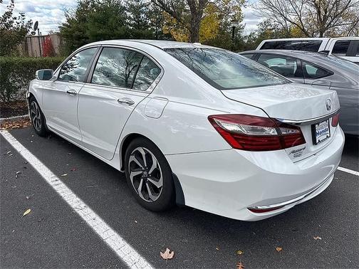 2017 Honda Accord EX-L w/Navigation & Honda Sensing