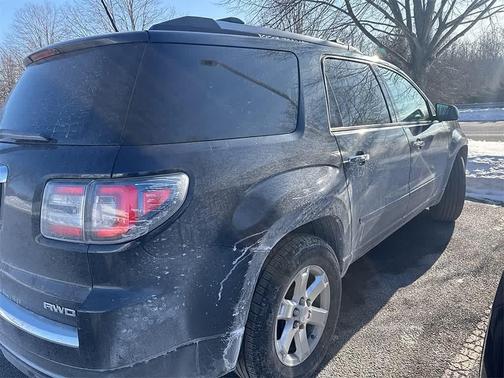 2016 GMC Acadia SLE-2