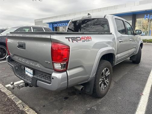 2017 Toyota Tacoma TRD Sport