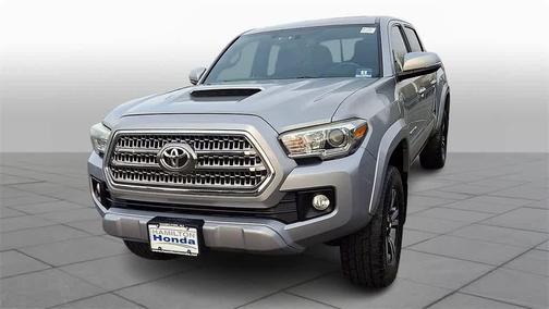 2017 Toyota Tacoma TRD Sport