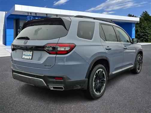 2026 Honda Pilot Touring 8-Passenger