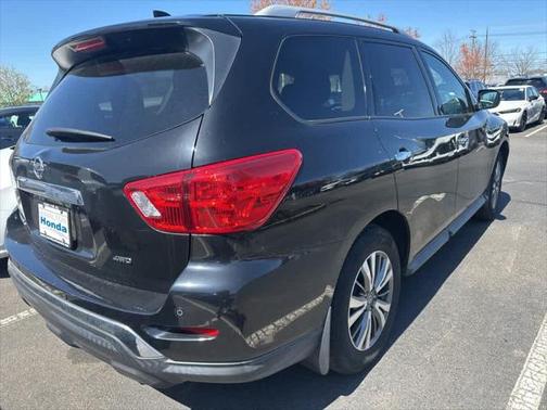 2019 Nissan Pathfinder S